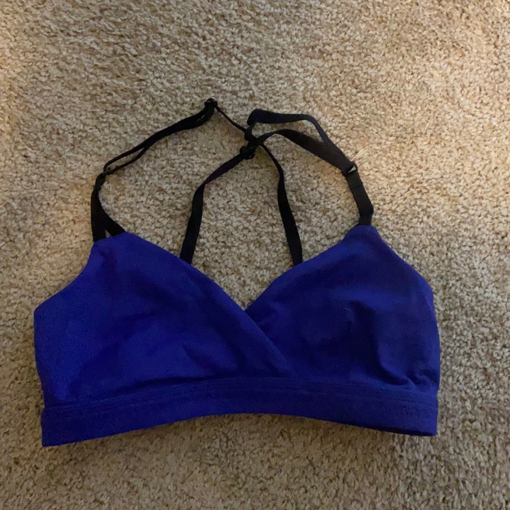 Lululemon sports bra top size 4 small